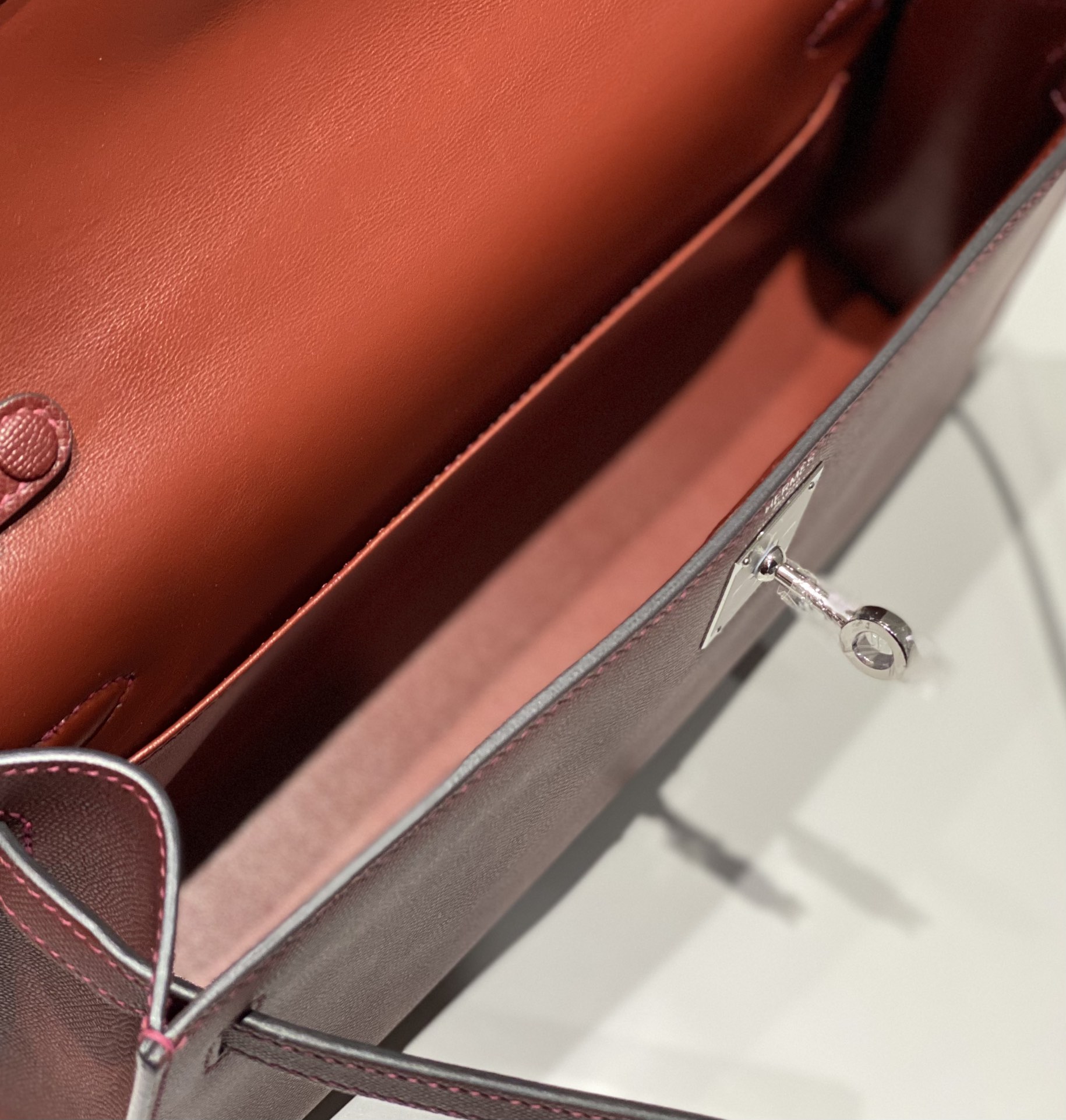 에르메스 켈리 엘란 루즈 아쉬